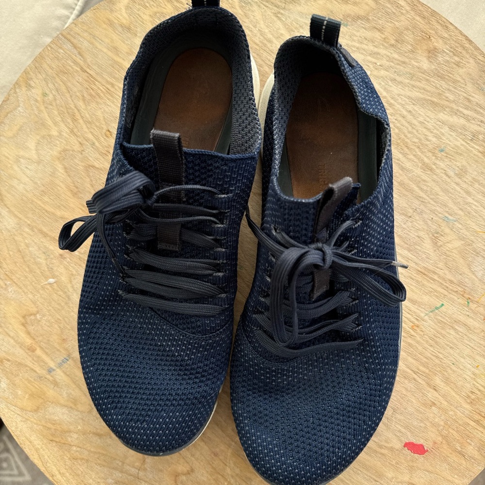 CLARKS Navy Knit Trigenic Triken Running Sneakers Size 10 - Picture 3 of 8